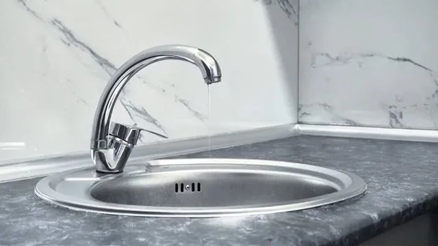 Kitchen faucet running after quick repair